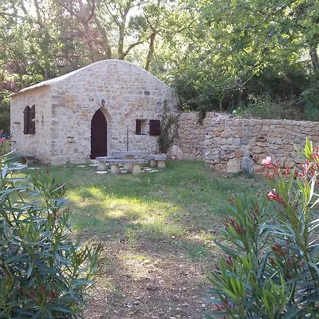 Bed & Breakfast Le Donjon Des Combes Et Son